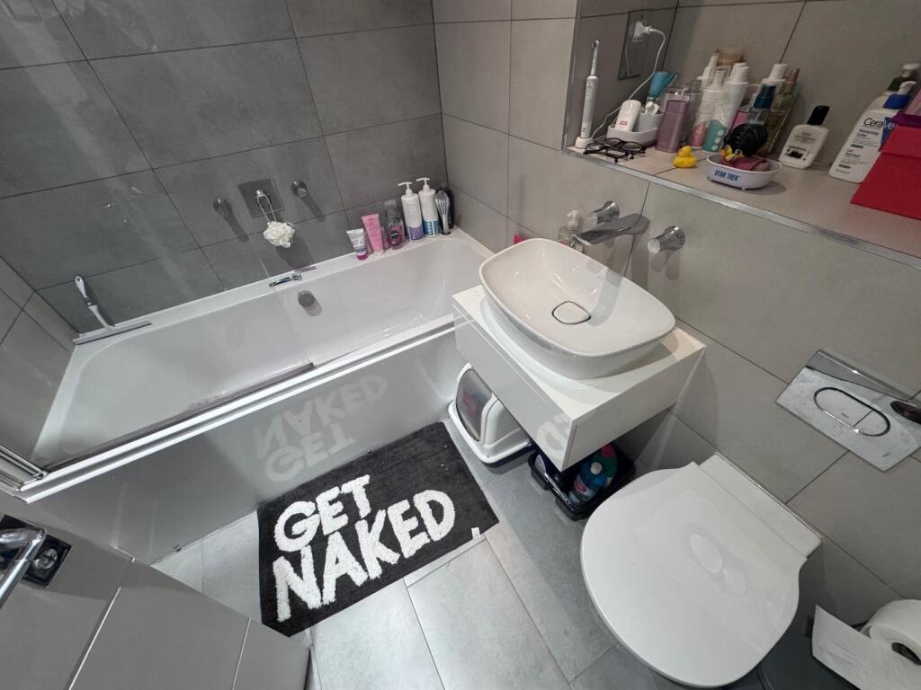 Modern Bathroom