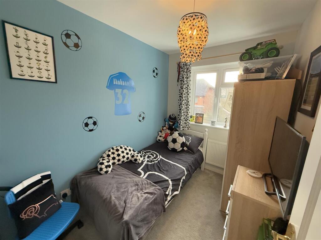 Bedroom 3.JPG