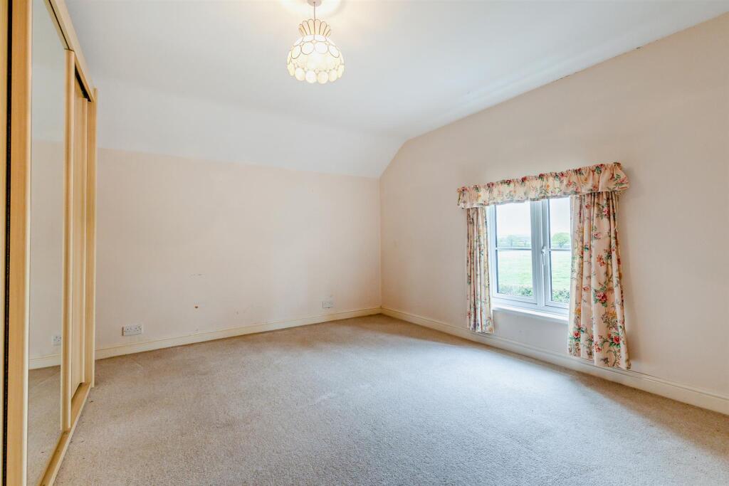 8644580-interior12-V2-800.jpg