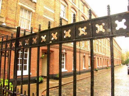 Gated Street