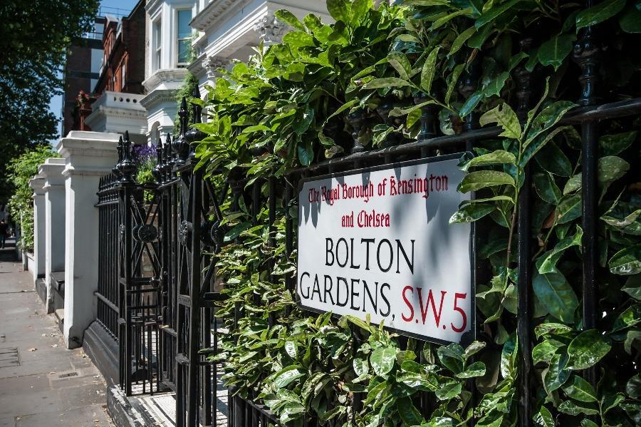 Bolton Gardens Street Sign-2-2.jpg
