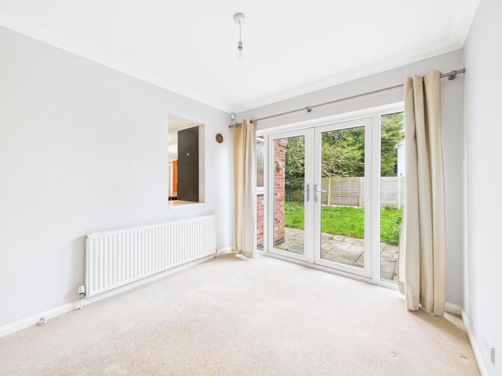 Dining/Sitting Room