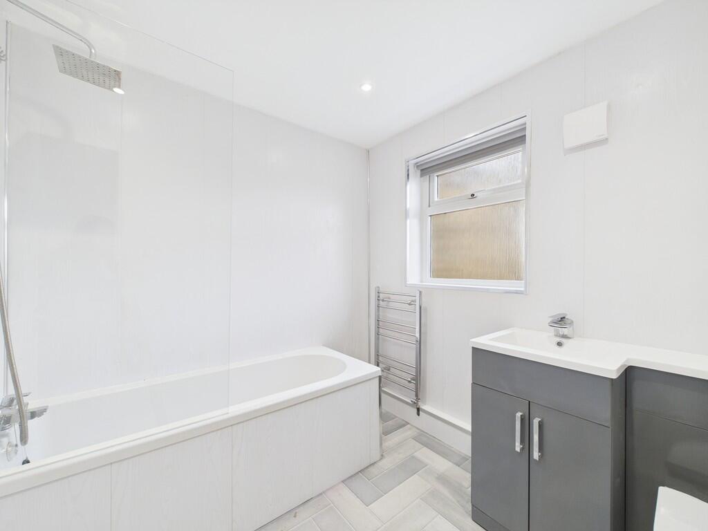 CAM01476G0-PR0395...