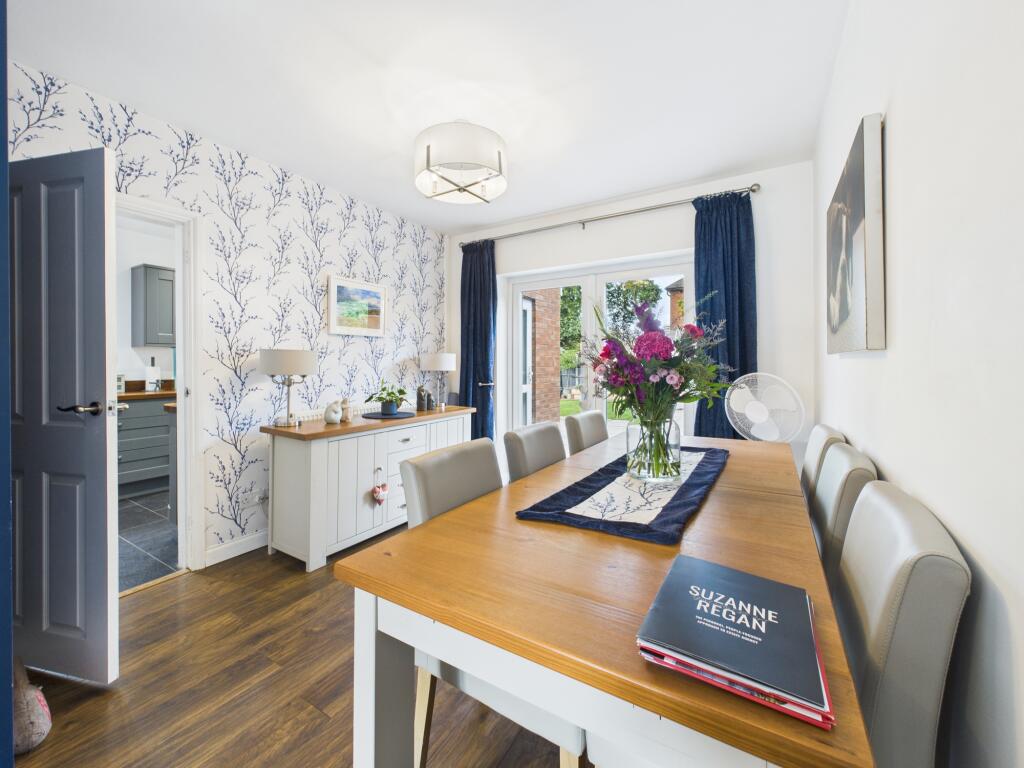 CAM05192G0-PR0129-STILL005