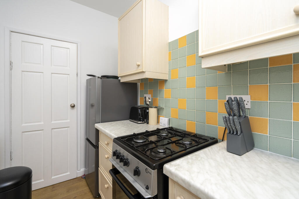 45 3L Scott, Street (13)