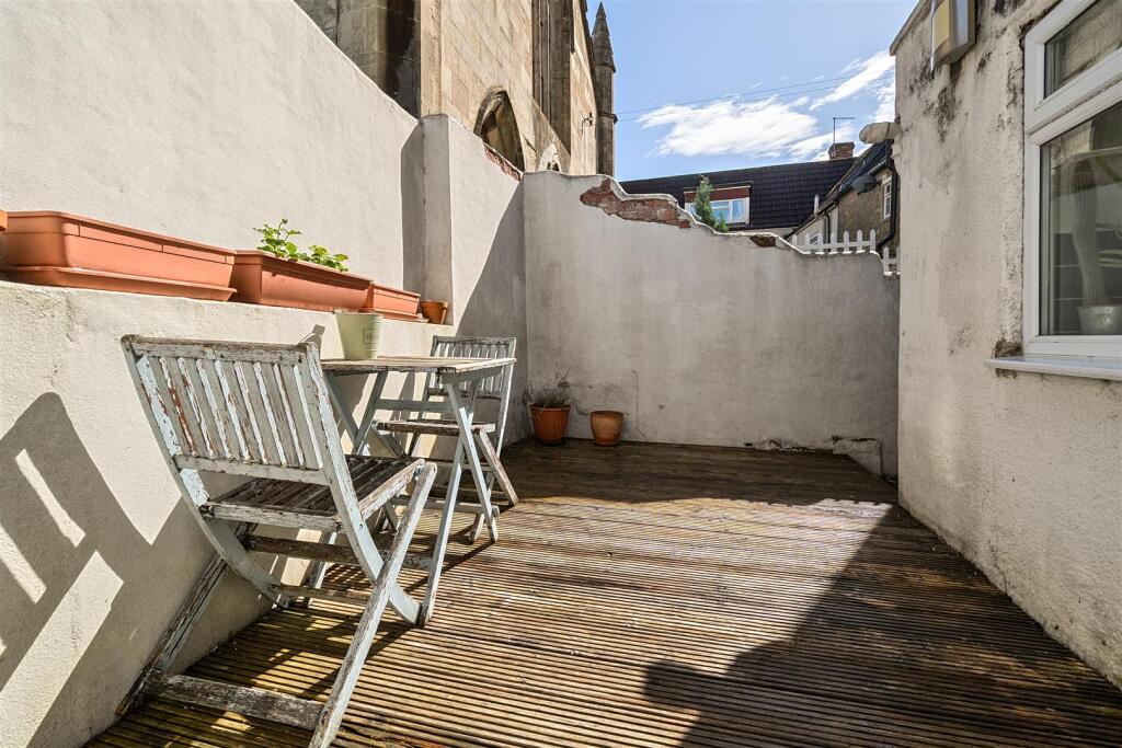Courtyard Garden