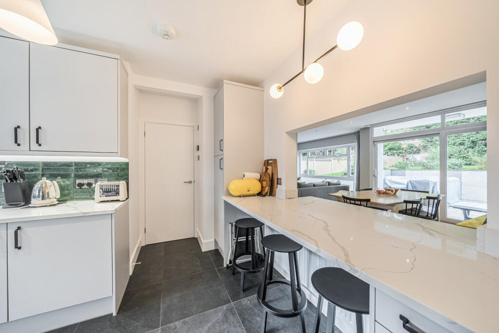 1363489-13-68ecef...