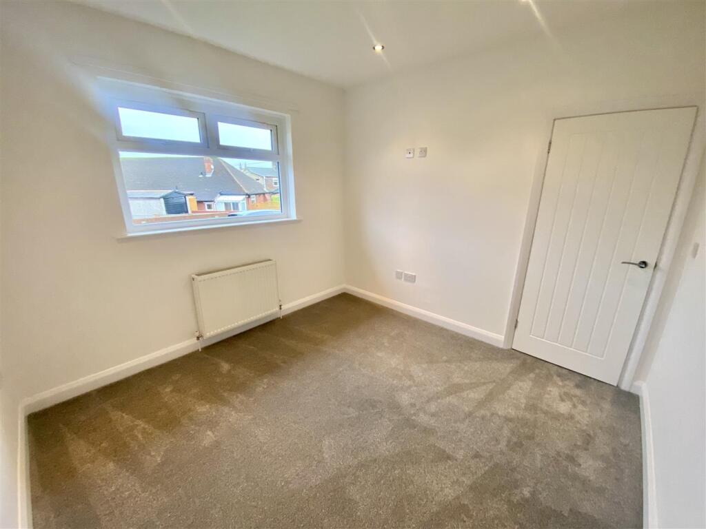 Bramleys Estate Agents - Hepworth Drive - Mirfield