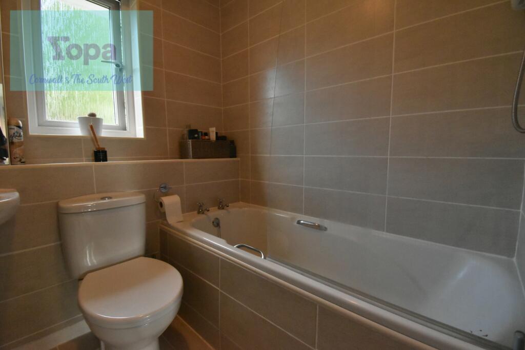 Fully Refitted Bathroom