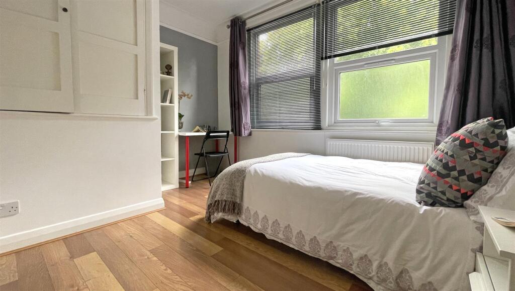 student-4-bed-flat-rental-cottage-grove-portsmouth