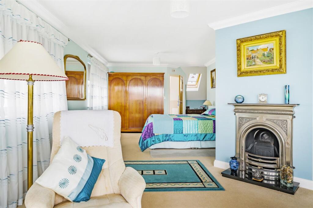 Main Bedroom