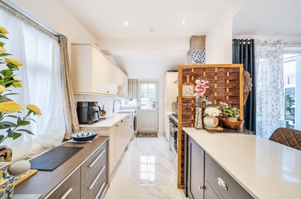 Davidson Frost-Wellings, DFW, Bullhead Road, WD6, 