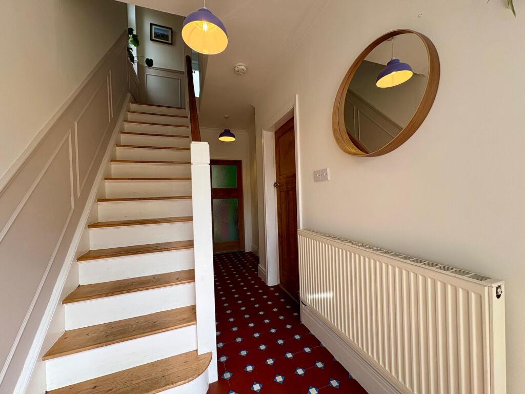 Entrance Hall 2.jpg