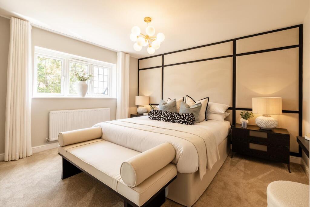 Bedroom hurc.jpg