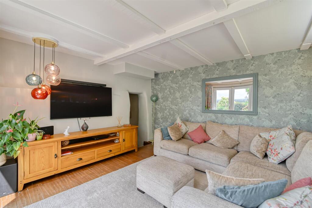 Sunnybank, 8 Hill End-03.jpg