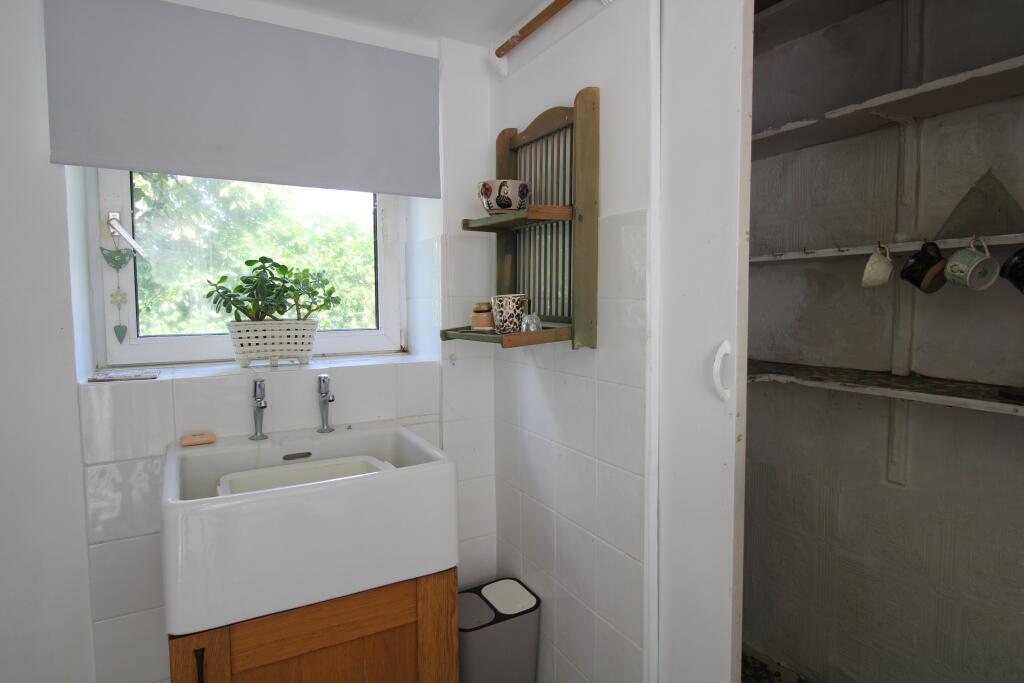 Butler Sink And Pantry