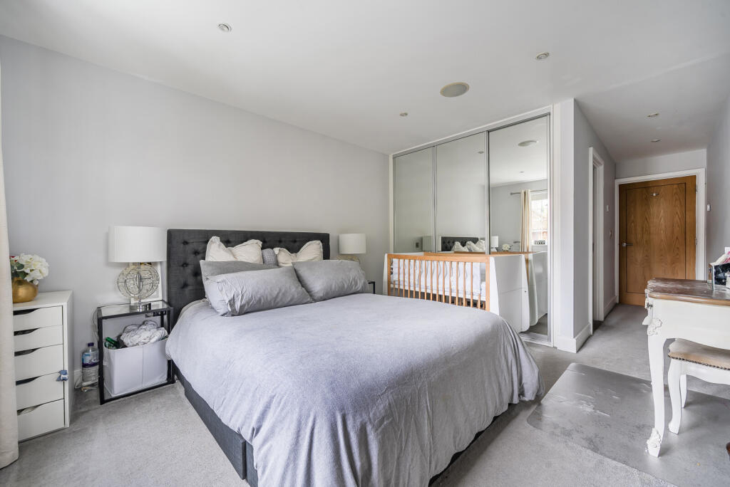 1366051-8-68efb0f...