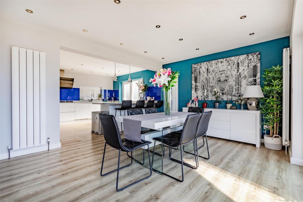 Open Plan Dining Room