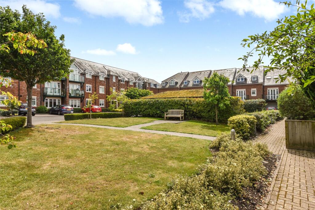 Communal Grounds