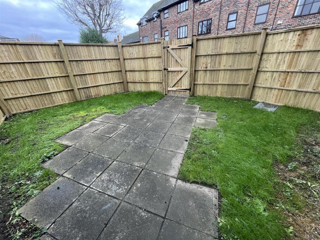 Private garden