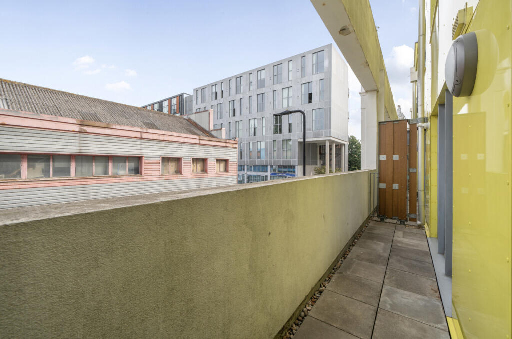 1340856-4-689c58d...