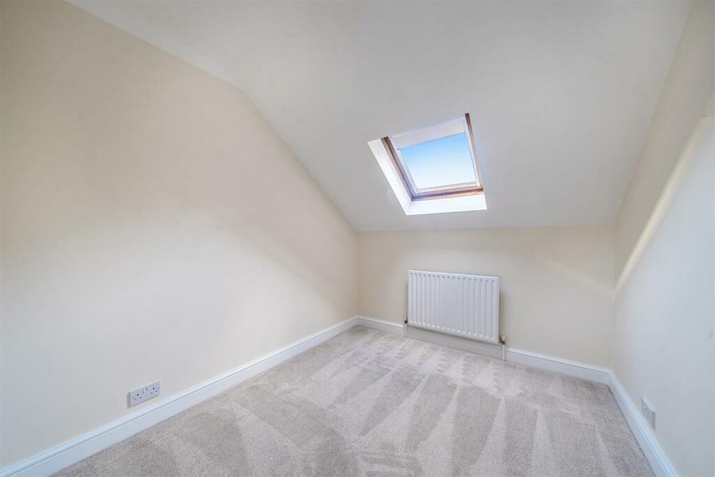 Bedroom 3.jpg