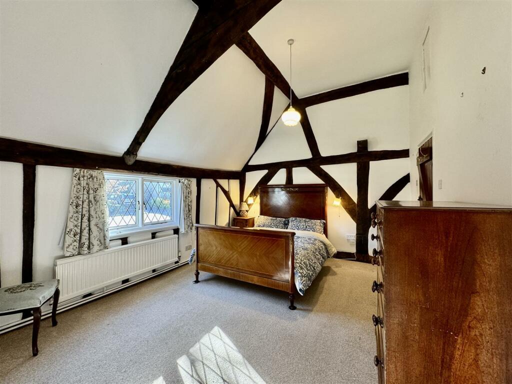 PRINCIPAL BEDROOM 1