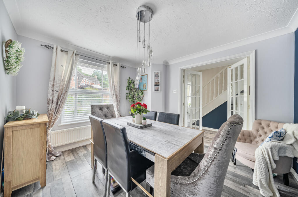 1305061-1-684b0f0...