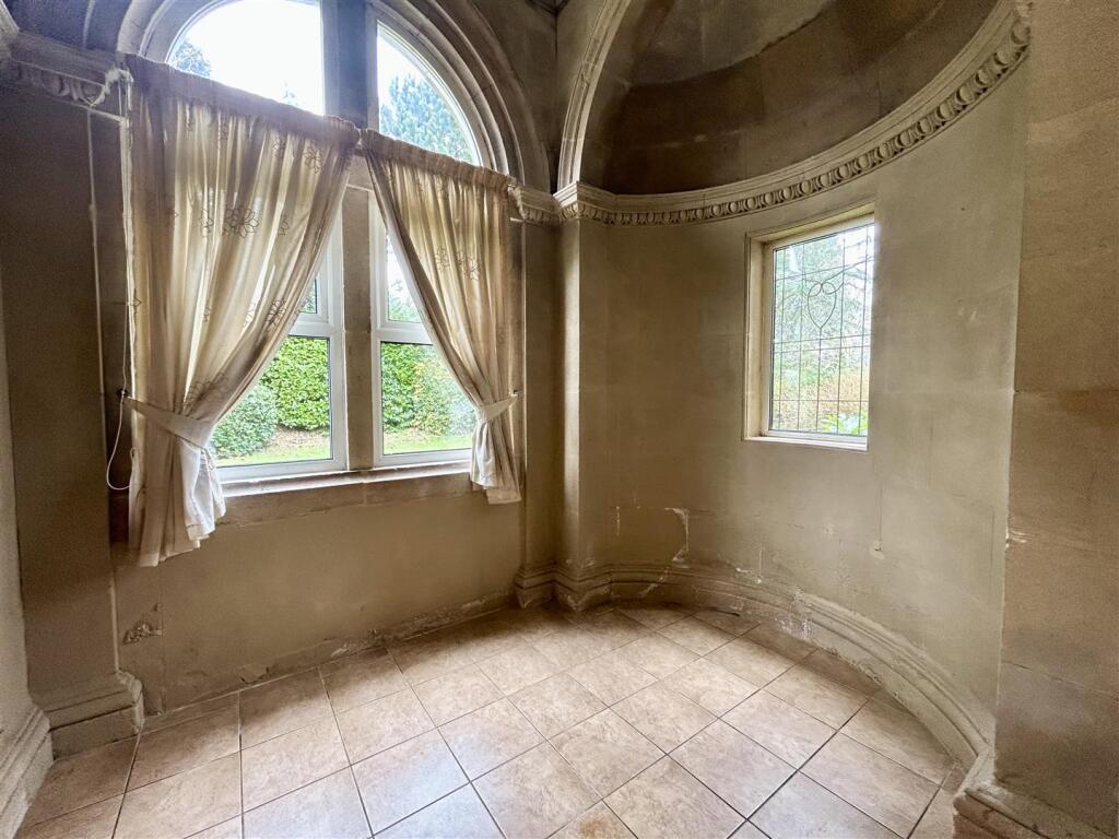 Dining room.jpeg