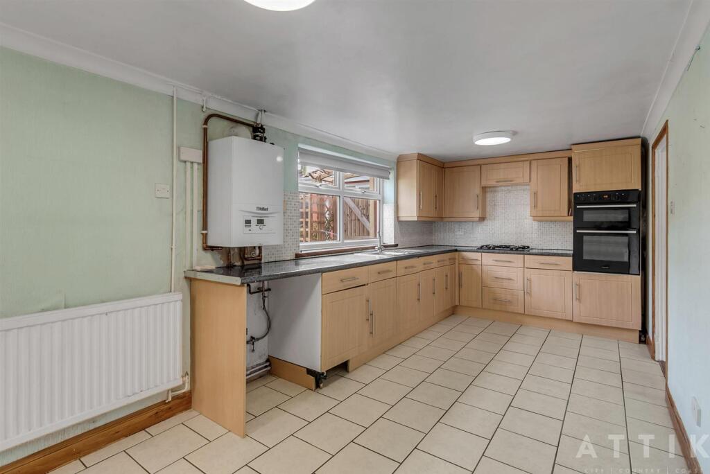 28 Norwich Road Halesworth IP19 8BX (4).jpg