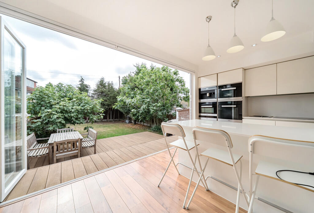 1342788-12-68a7a7...