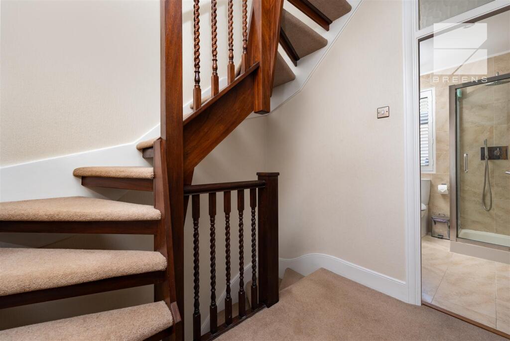 58 Cherrydown Avenue_0044.jpg