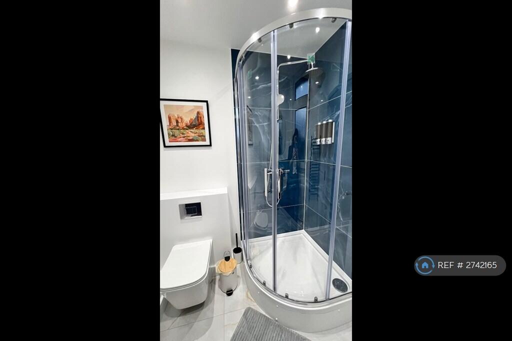En-Suite Shower Room 