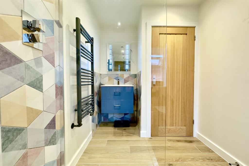 En-Suite Shower Room