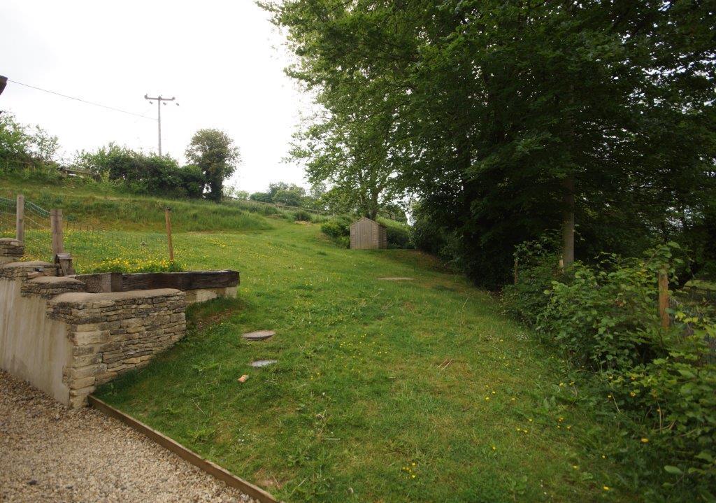 2 Hinton Farm Cottages - Garden 1.jpg