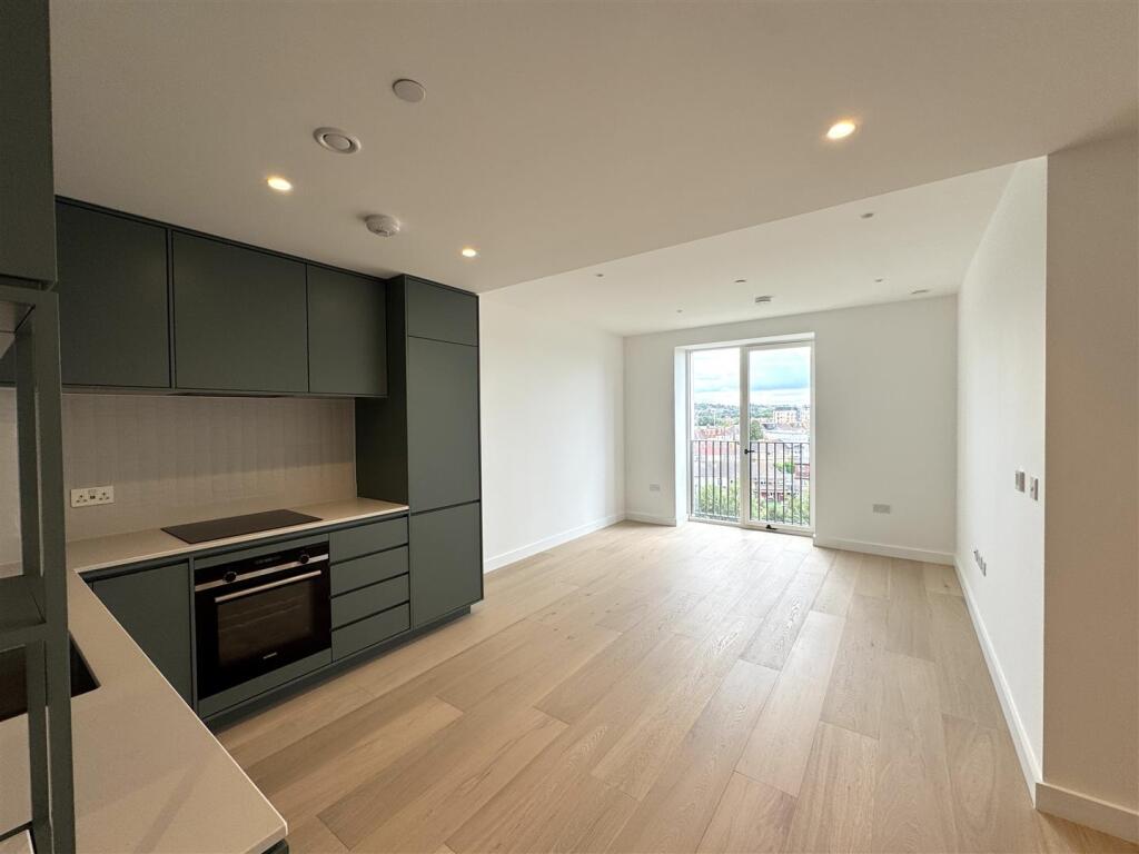 Living Area.jpeg