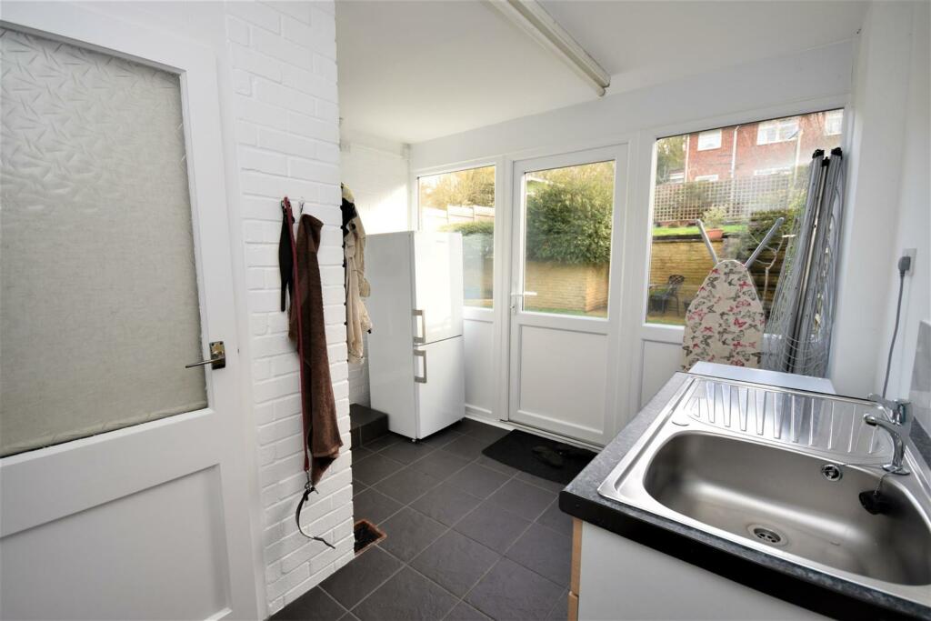 Utility Room.JPG