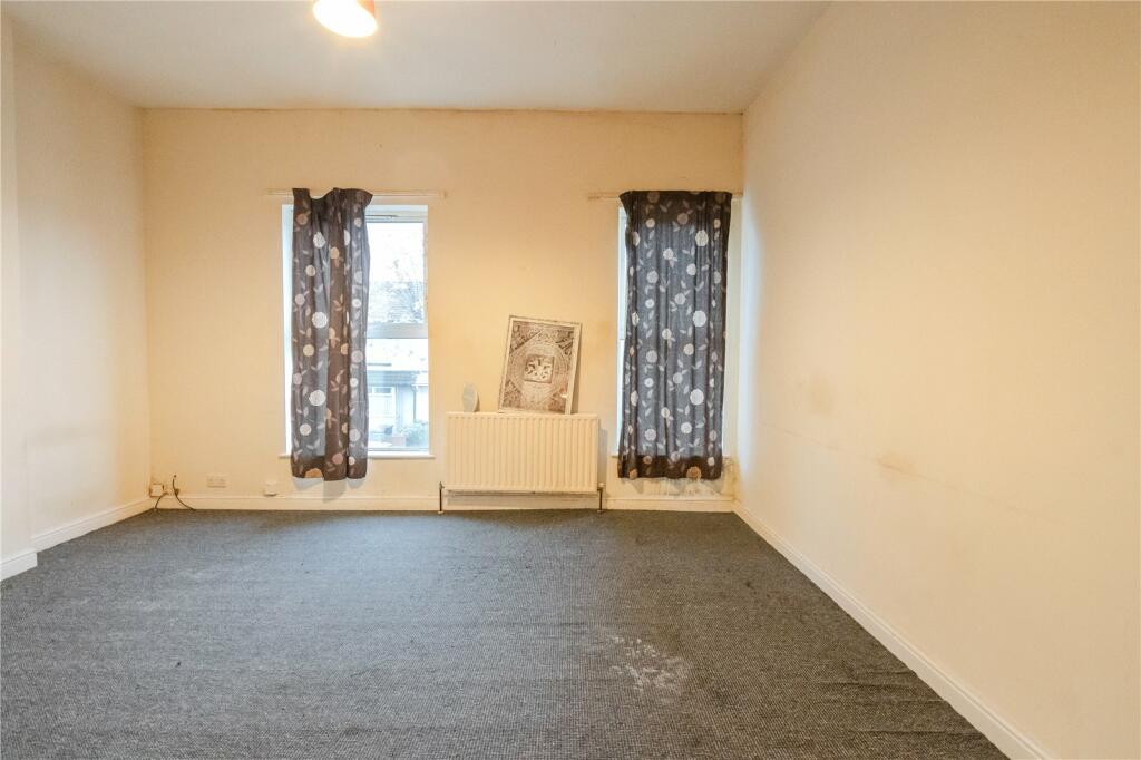 223b - Living Room