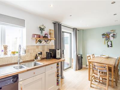 Kitchen / Breakfast Room