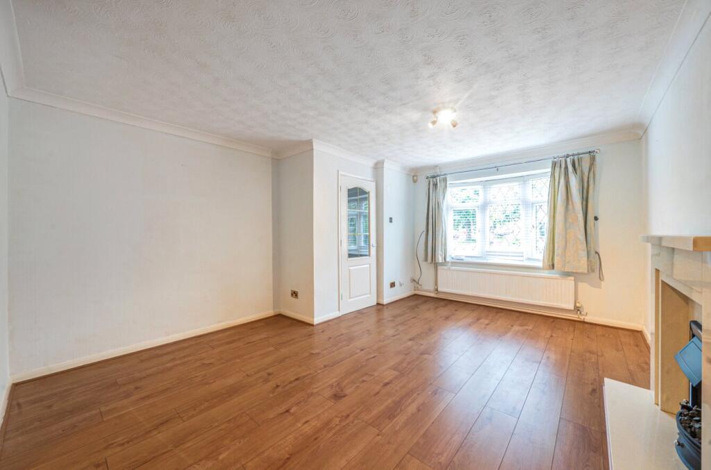 Sitting/Dining Room