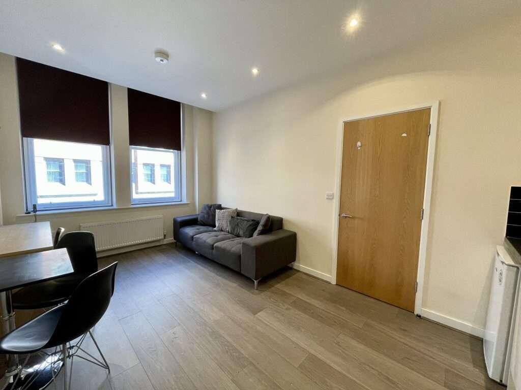 Flat_2_Refuge_Assurance_House