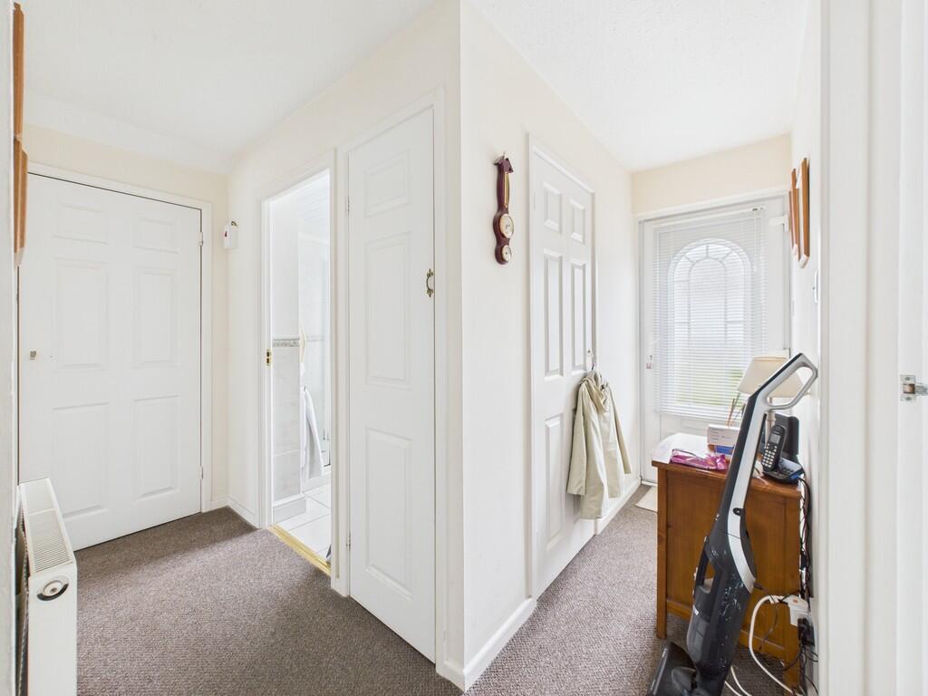 CAM03974G0-PR0208...