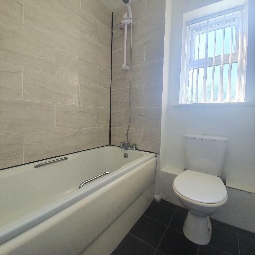 Drapers Field, Canal Basin - Bathroom