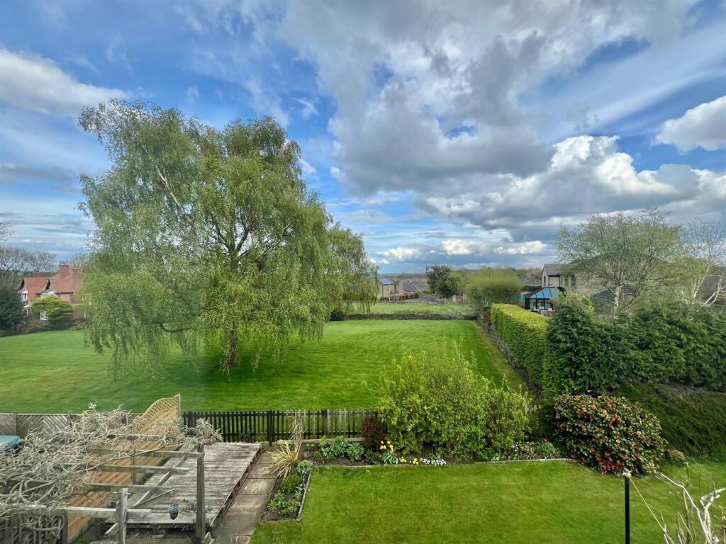 Bramleys Estate Agents - Lidgett Lane - Skelmantho