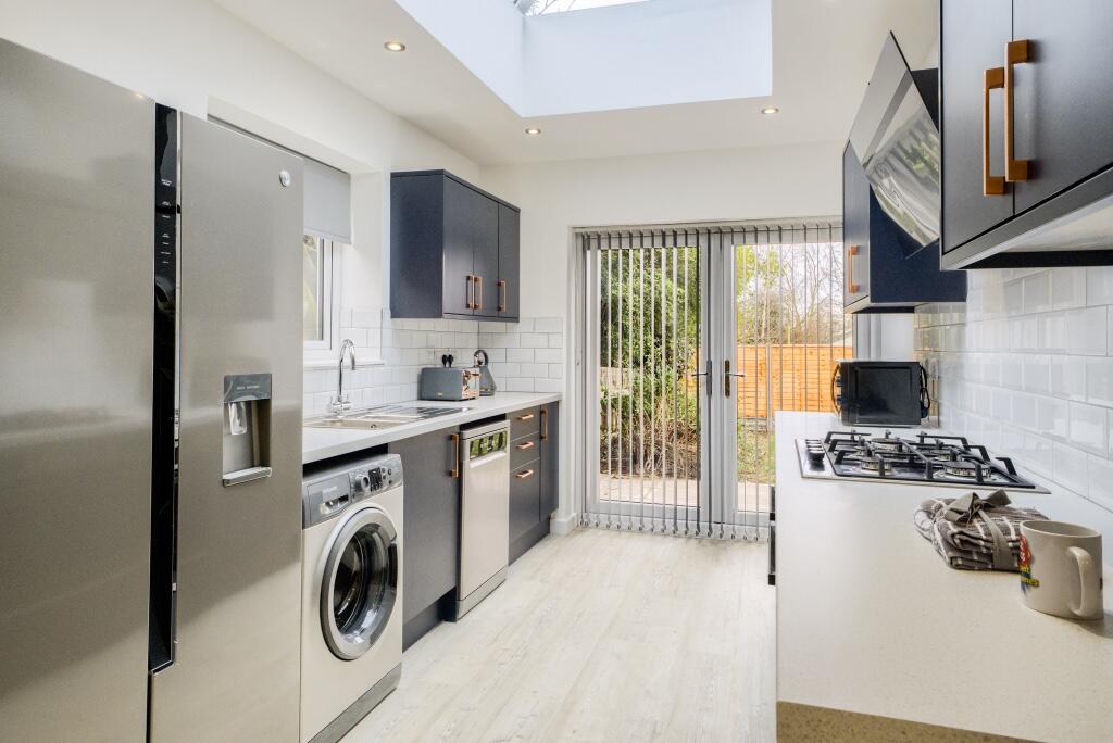 Kitchen/ Living Area