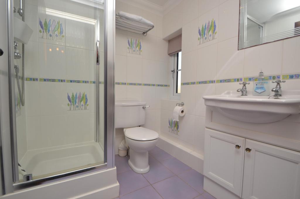 En-suite 2