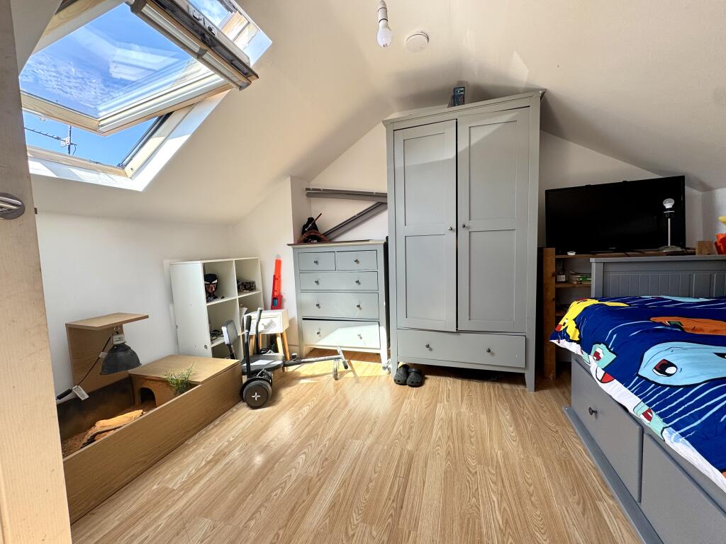 Loft Room 2