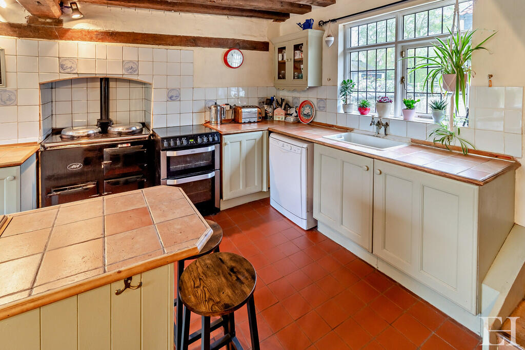 8594344-interiorW...