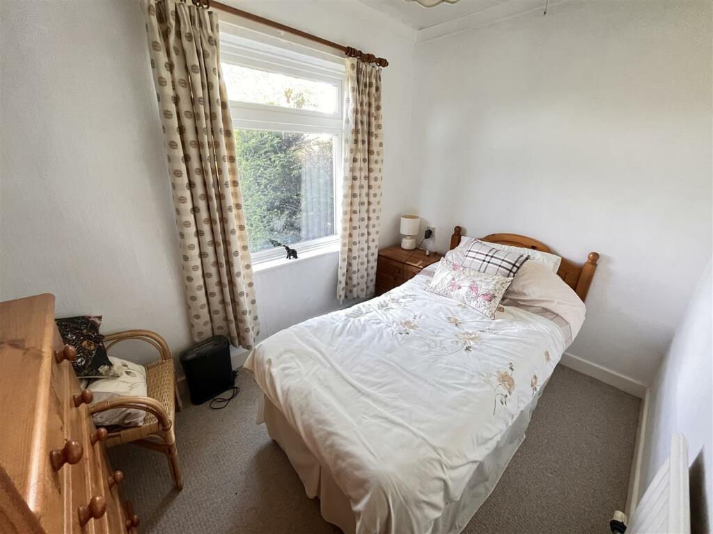 REAR BEDROOM 2