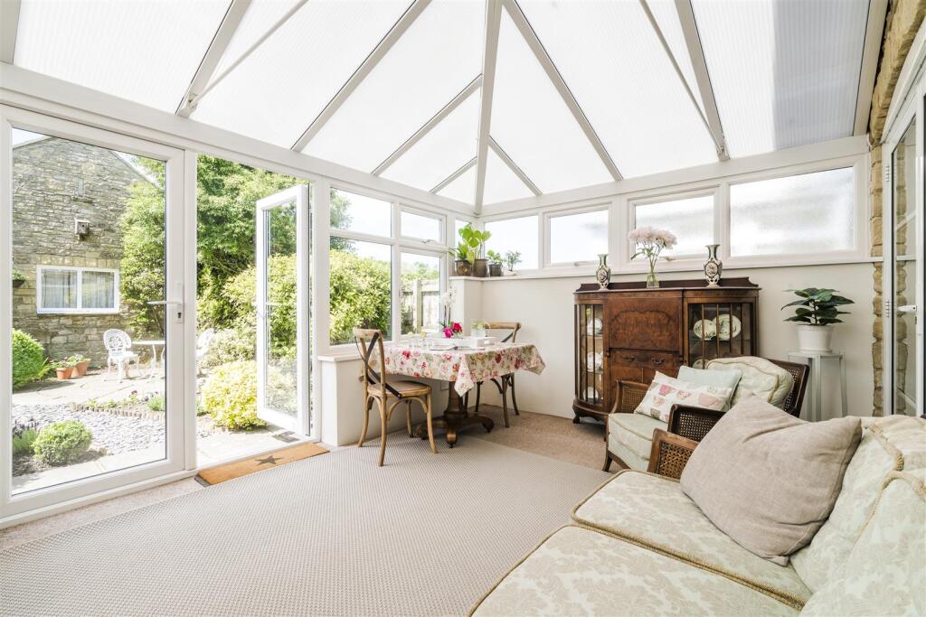 OLD YEW COTTAGE-24.jpg